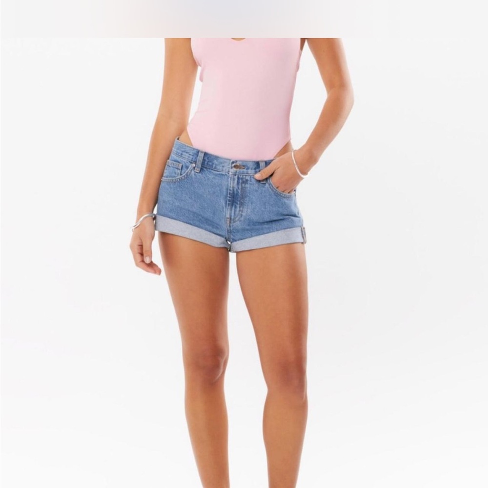 Supre mid/low rise jean shorts